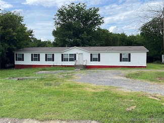 4349 U S 70, Mead, OK 73449