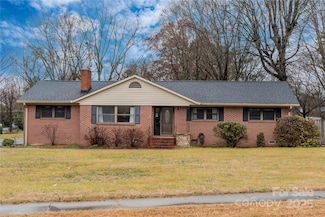 242 Coulwood Dr, Charlotte, NC 28214