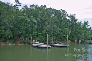 675 Reliance Ct Unit 21, Tega Cay, SC 29708