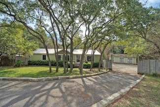 125 Queen Anne Cir, Canyon Lake, TX 78133