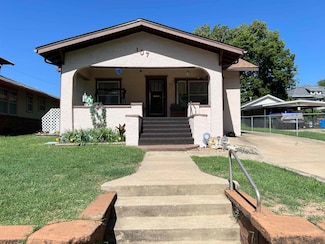 107 N C St, Arkansas City, KS 67005