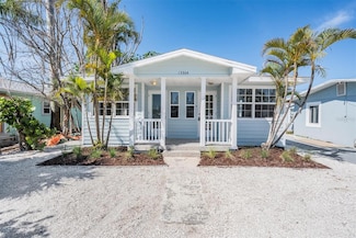 13304 2nd St E, Madeira Beach, FL 33708