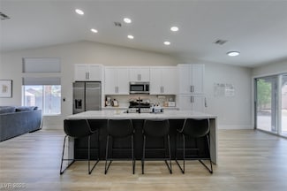 1673 Golden Vista Dr, Las Vegas, NV 89123