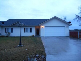 1105 W Midway St, Filer, ID 83328