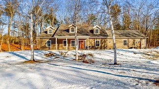 81 Nezinscot Dr, Turner, ME 04282