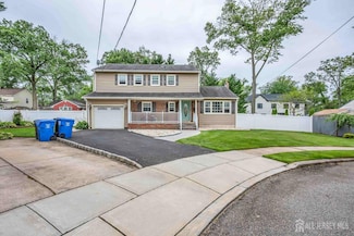 29 Christopher Ln, Colonia, NJ 07067