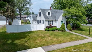 3245 Chestnut Ave SW, Grandville, MI 49418