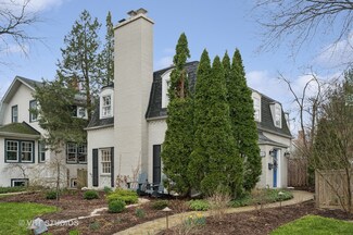 2766 Asbury Ave, Evanston, IL 60201