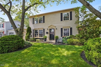 923 Barnes Ave, Cuyahoga Falls, OH 44221