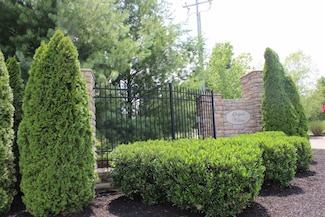14 Oxford Village Cove, Columbia, TN 38401