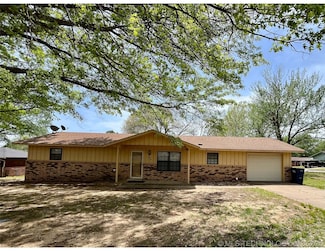 100 Birch Ct, Cleveland, OK 74020