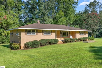3190 Apple Orchard Rd, Clinton, SC 29325