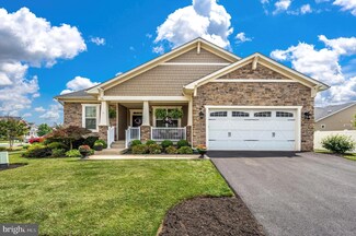 2023 Chamberlain Dr, Frederick, MD 21702