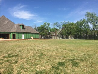 12524 Saint Lukes Ln, Oklahoma City, OK 73142