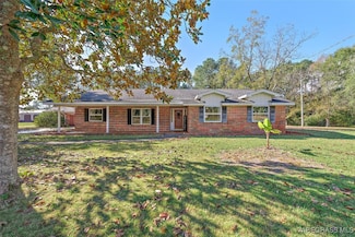 1303 Highland Dr, Elba, AL 36323