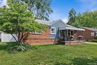 29948 Hathaway St, Livonia, MI 48150