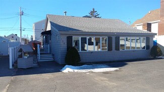 130 Franklin St, Seabrook, NH 03874