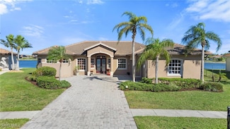 2225 Valencia Lakes Cir, Naples, FL 34120