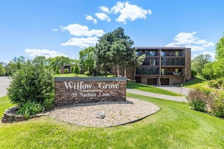 35 Nathan Ln N Unit 210, Plymouth, MN 55441