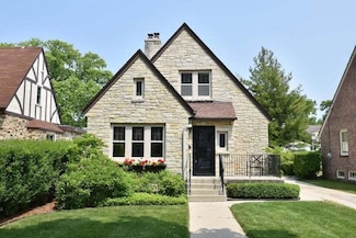 5352 N Kent Ave, Milwaukee, WI 53217
