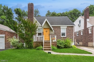 321 Salem Rd, Union, NJ 07083