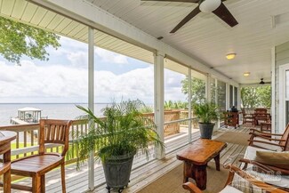 731 Mike Gibson Ln, Milton, FL 32583