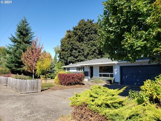 445 SW Chapman St, Sheridan, OR 97378