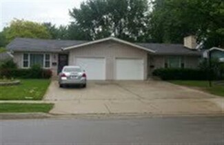 1690 Maple Ln Unit 92, Elgin, IL 60123