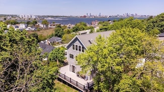 15 Dundee Rd, Quincy, MA 02171