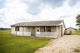 8091 E New Philadelphia Rd, Salem, IN 47167