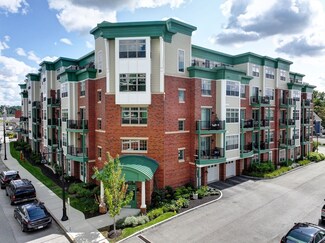 69 Foundry St Unit 214, Wakefield, MA 01880
