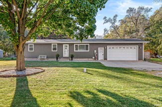 57815 Ellis St, Elkhart, IN 46516