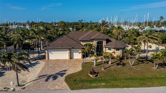 10361 Redondo St, Port Charlotte, FL 33981
