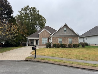 1727 Collie View Ln, Hixson, TN 37343