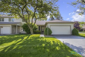2 Gatewood Dr, Waterville, OH 43566