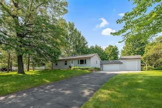 1640 207th Ln NE, Cedar, MN 55011