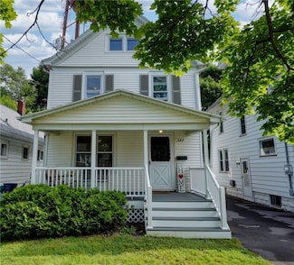 137 W Chestnut St, East Rochester, NY 14445