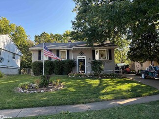 126 Cottonwood Ct, Burlington, IA 52601