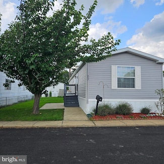 23 N Ellis Rd, Wilmington, DE 19810