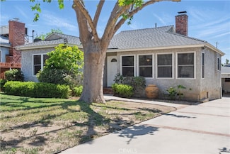 13384 Foothill Blvd, Sylmar, CA 91342