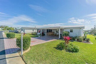 37532 New Horizons Blvd, Zephyrhills, FL 33541