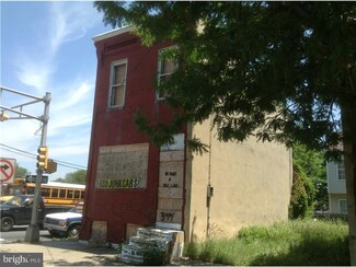 344 N 10th St, Camden, NJ 08102