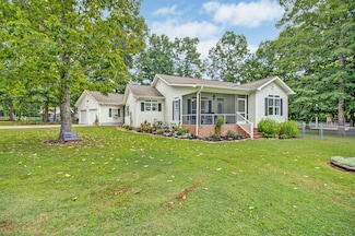 384 Raven Cliff Rd, Graysville, TN 37338