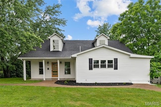 251 Ozark Dr, Sullivan, MO 63080