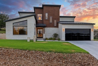 3318 Bay Blvd W, Horseshoe Bay, TX 78657
