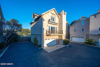 372 Park Ave, Pismo Beach, CA 93449