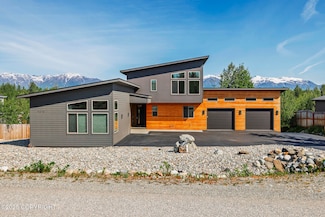 9475 E Spring Creek Cir, Palmer, AK 99645