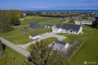 43 Triopha Ln, Sequim, WA 98382