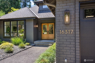 16317 110th Ave NE, Bothell, WA 98011