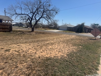 720 W 15th St, San Angelo, TX 76903